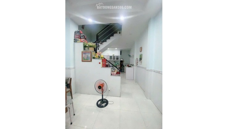 Nhà Giá Rẻ LongTrường-Quận 9-Sát Chợ--Sổ Riêng-3Tầng Đã Hoàn Công-An Ninh-4,7Tỷ